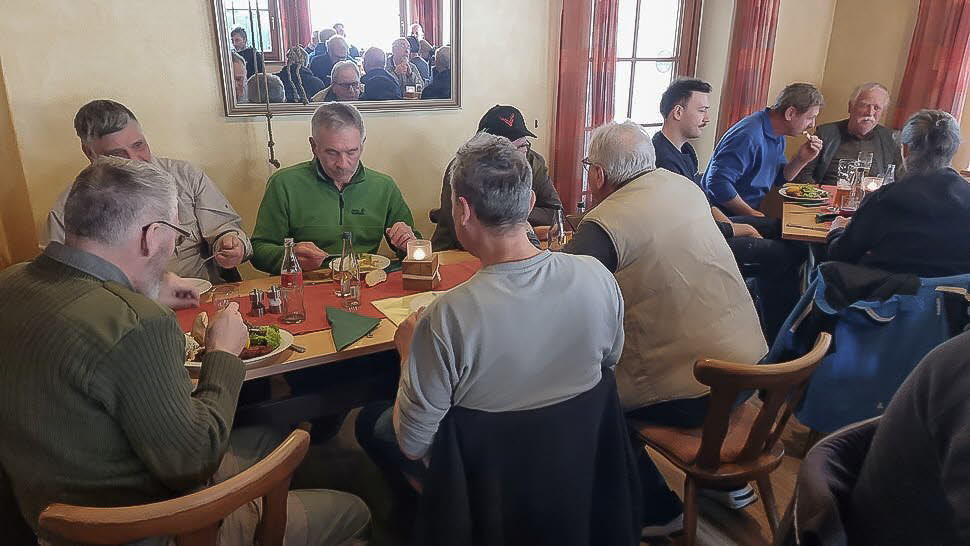 Fr�hjahrs-Wieseputzete26-14